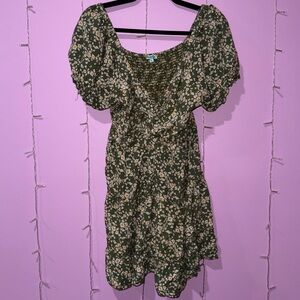 Green Floral Smocked Puff-Sleeve Mini Dress - Women's
